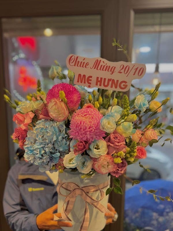 Giỏ hoa cao cấp tặng Mẹ - Hoa Ngày Phụ Nữ 